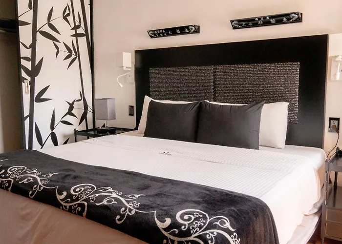 Black Boutique 4*