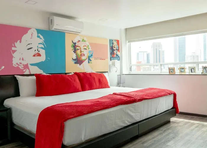 Black Boutique Hotel 4*