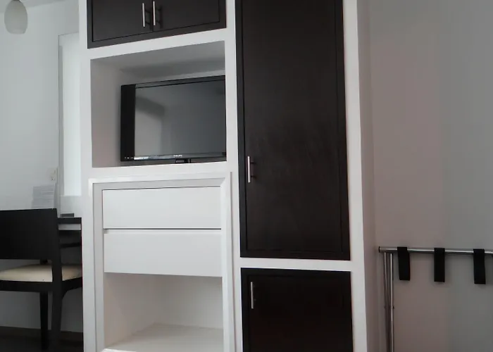 Black Boutique 4*
